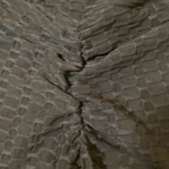 Booty accentuating shorts - Picture 4 of 6